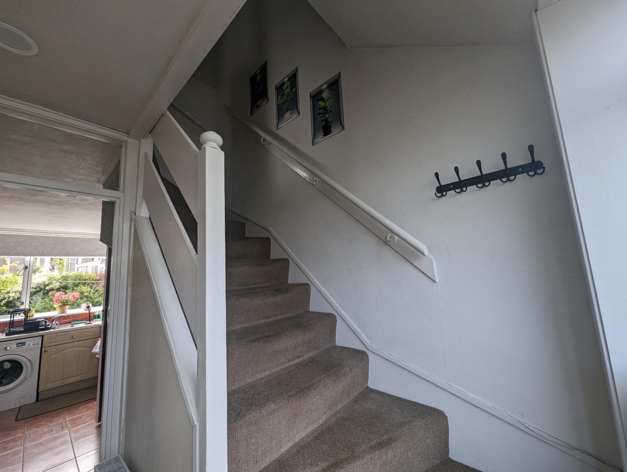 Gorgeous Full Home In Единбург Екстериор снимка